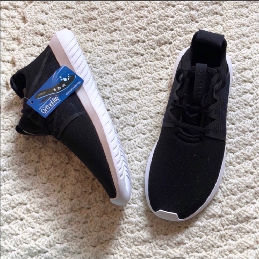 NWT ADIDAS Tubular